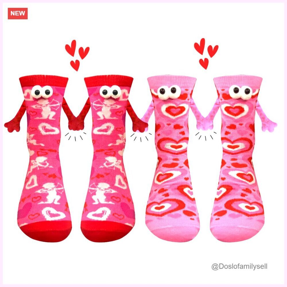 Magnetic Couple Socks Hand Holding Novelty Romantic Gift Pack Two Pairs